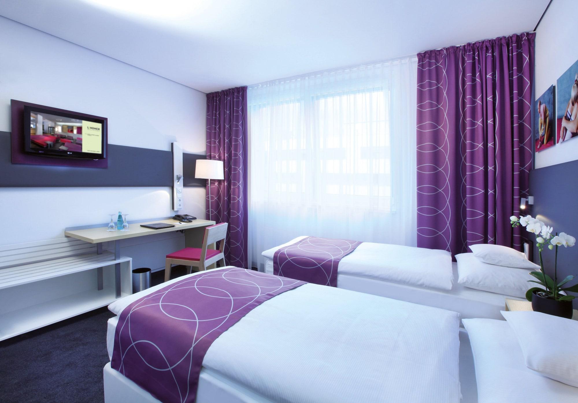 Lindner Hotel Frankfurt Sportpark, Part Of Jdv By Hyatt Frankfurt am Main Bagian luar foto