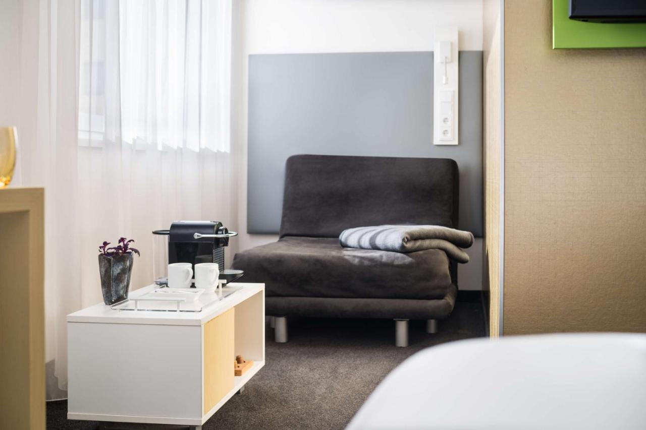 Lindner Hotel Frankfurt Sportpark, Part Of Jdv By Hyatt Frankfurt am Main Bagian luar foto