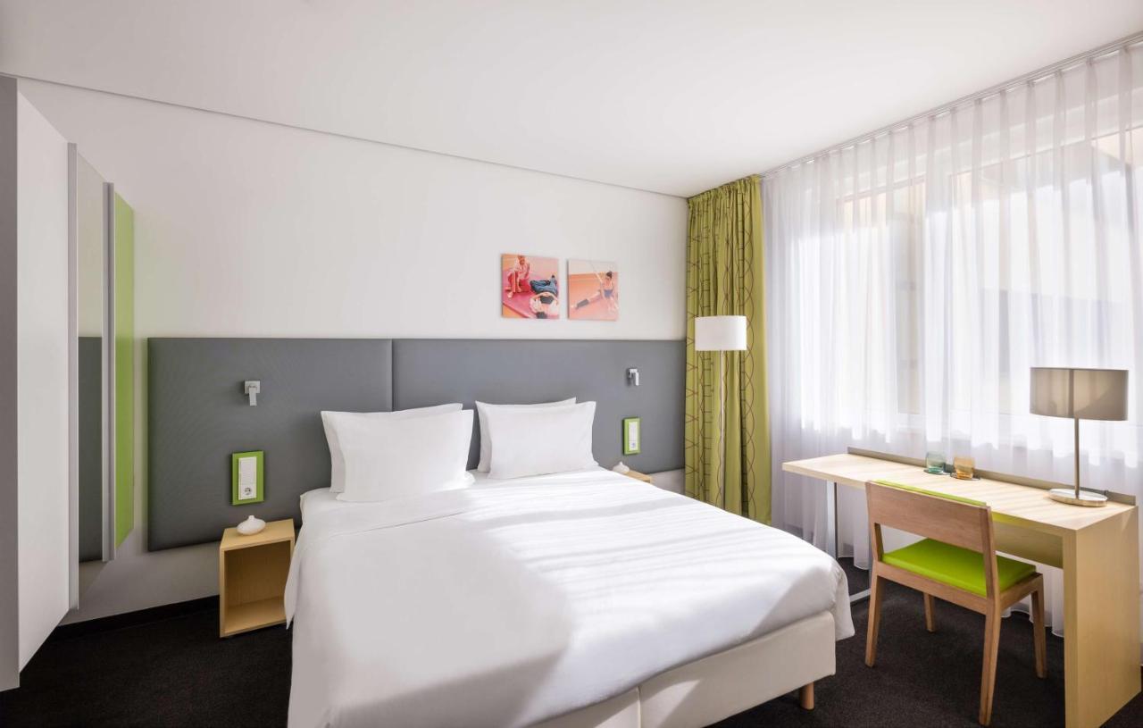 Lindner Hotel Frankfurt Sportpark, Part Of Jdv By Hyatt Frankfurt am Main Bagian luar foto