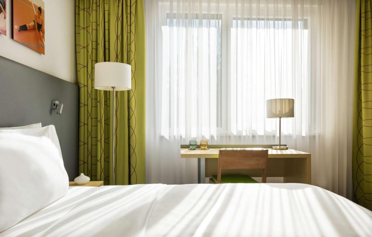Lindner Hotel Frankfurt Sportpark, Part Of Jdv By Hyatt Frankfurt am Main Bagian luar foto