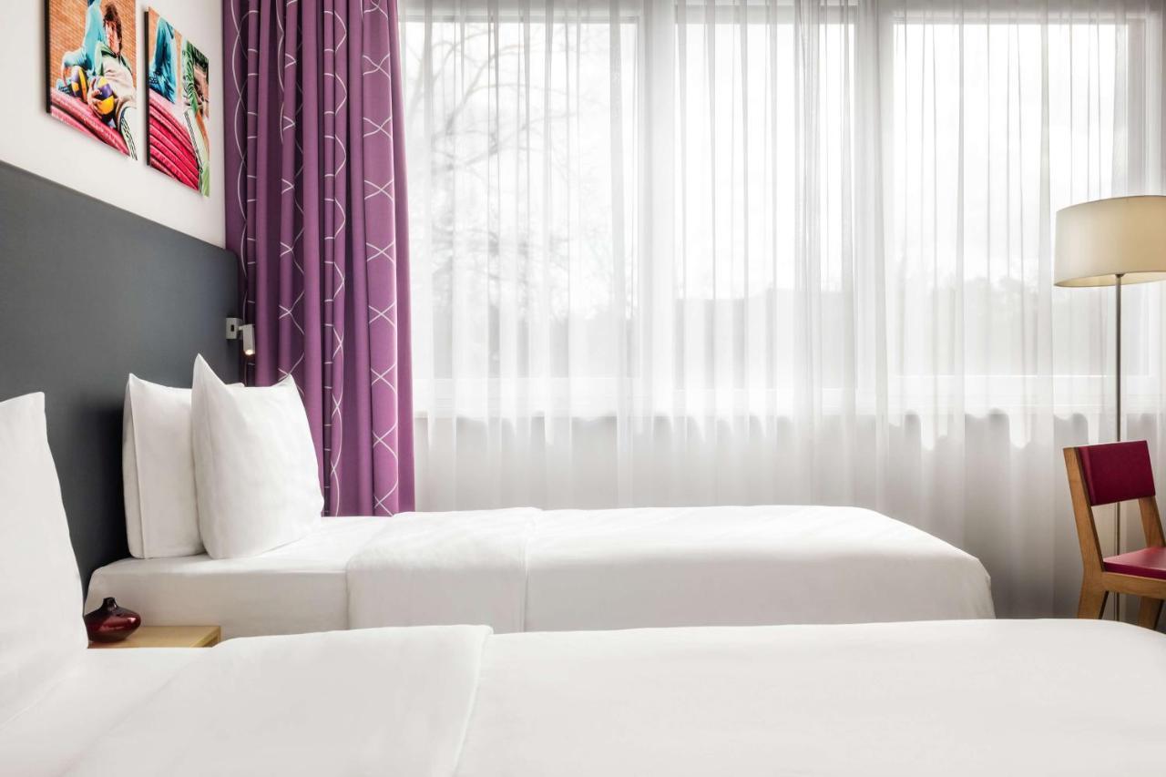 Lindner Hotel Frankfurt Sportpark, Part Of Jdv By Hyatt Frankfurt am Main Bagian luar foto