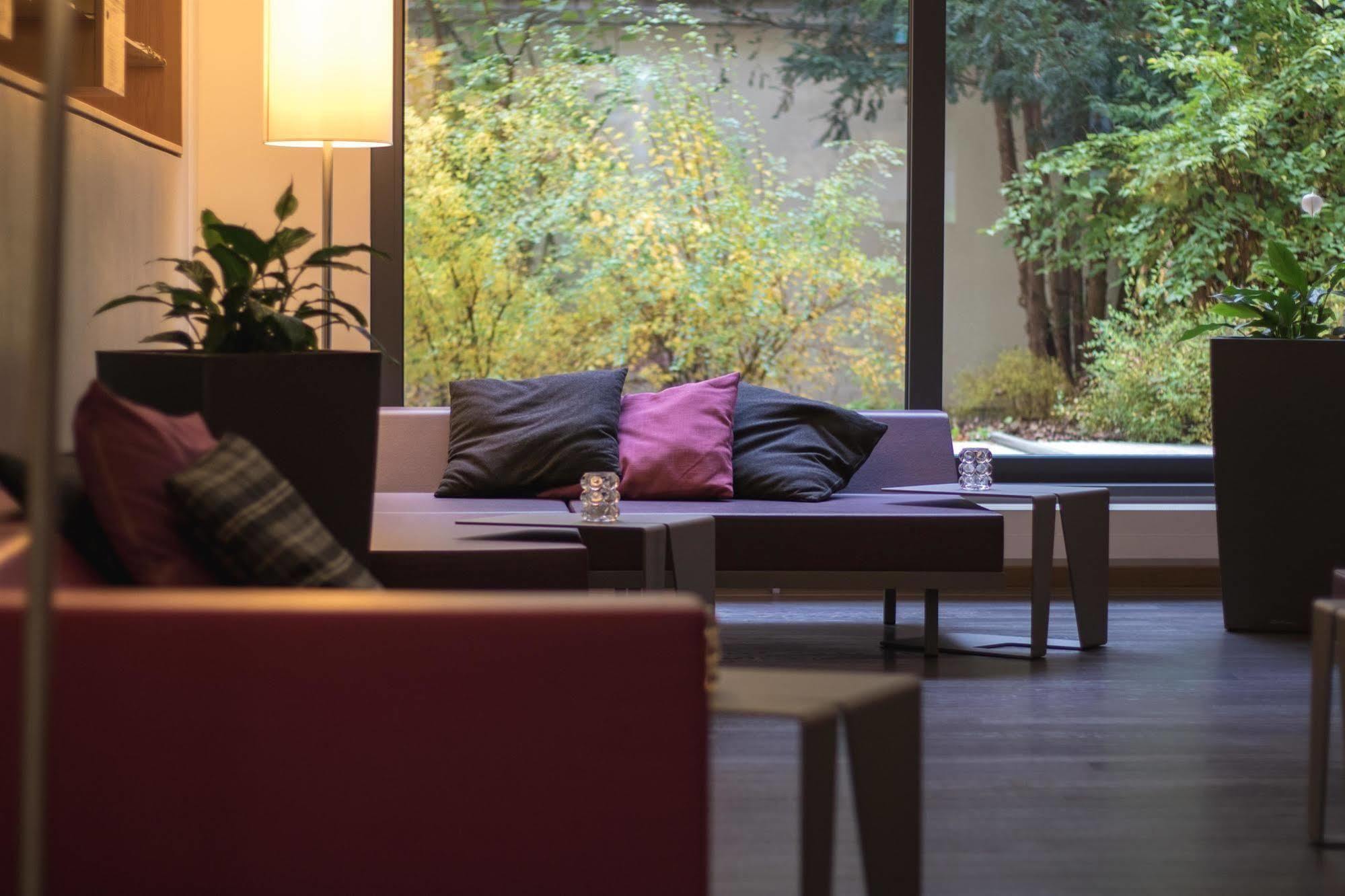 Lindner Hotel Frankfurt Sportpark, Part Of Jdv By Hyatt Frankfurt am Main Bagian luar foto